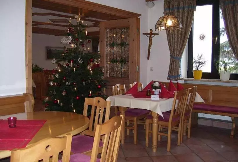 Hotelli Landgasthof Hacker