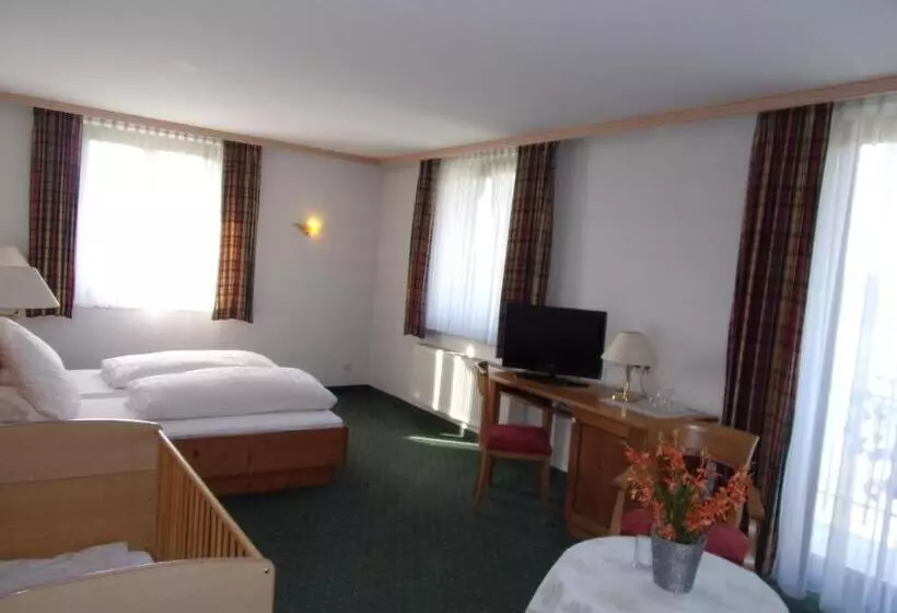 Hotelli Landgasthof Hacker