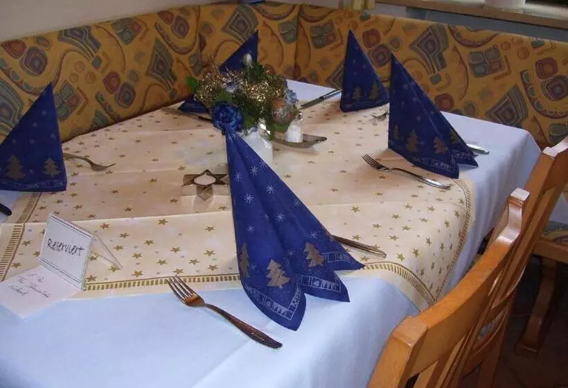 Hotelli Landgasthof Hacker