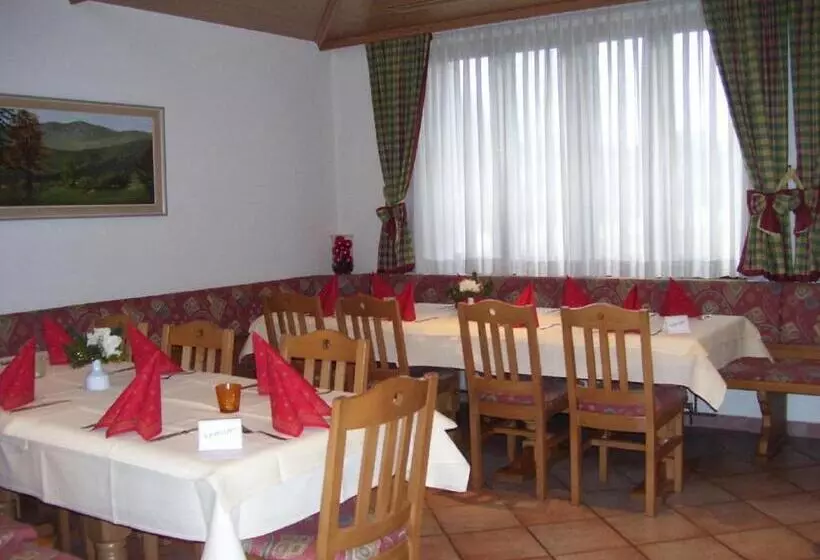 Hotelli Landgasthof Hacker