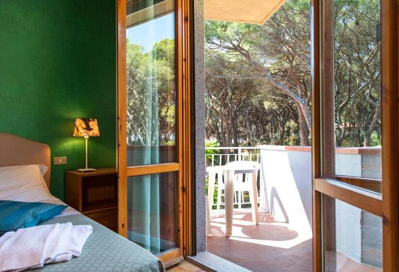 בית מלון כפרי Parco Dei Pini