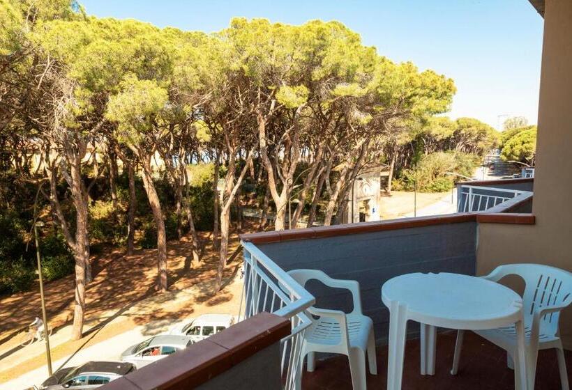 בית מלון כפרי Parco Dei Pini