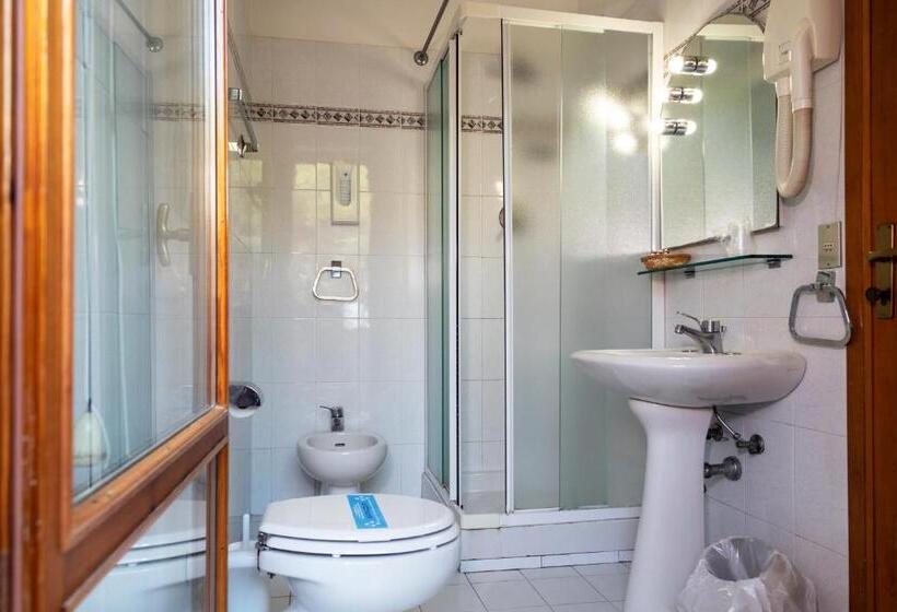 בית מלון כפרי Parco Dei Pini