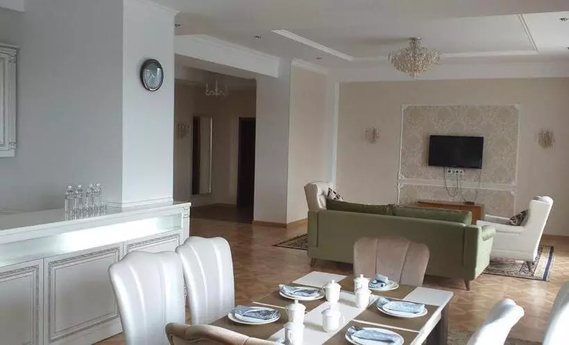 Park Hotel Al Bustan