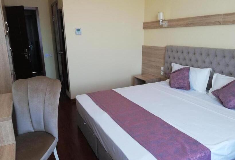 Park Hotel Al Bustan