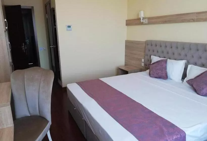 Park Hotel Al Bustan