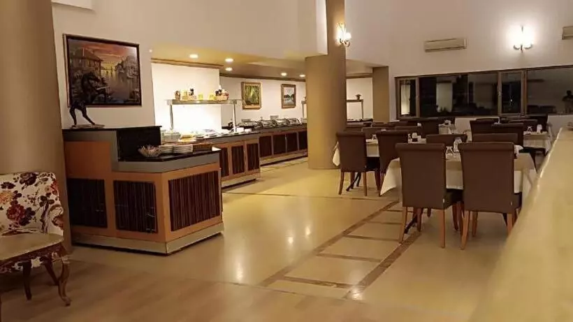 Silver Tower Residence