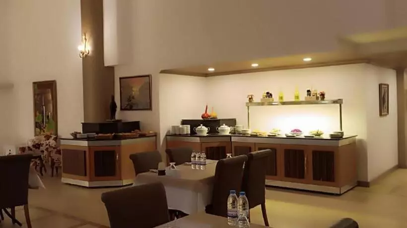 Silver Tower Residence