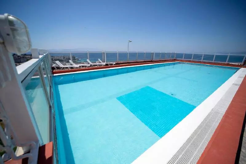 Silver Tower Residence