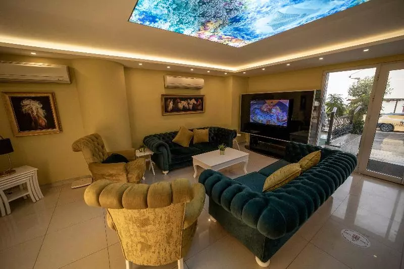Silver Tower Residence