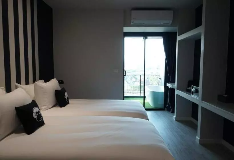 Blu Monkey Hub And Hotel Chanthaburi