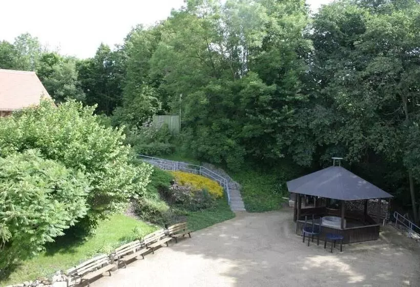 ホテル Kreuzbergbaude Beim Berzdorfer See Mit Wohlfühl Sauna