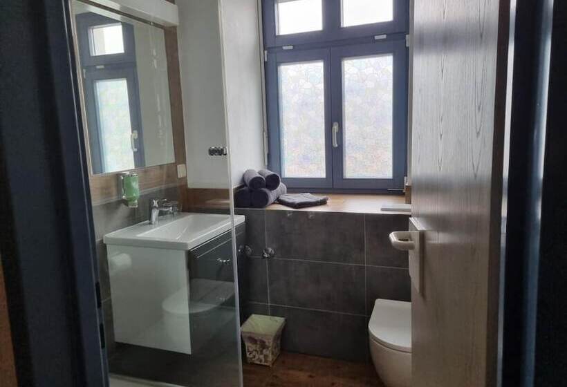 호텔 Kreuzbergbaude Beim Berzdorfer See Mit Wohlfühl Sauna