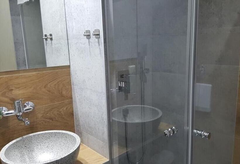 호텔 Kreuzbergbaude Beim Berzdorfer See Mit Wohlfühl Sauna