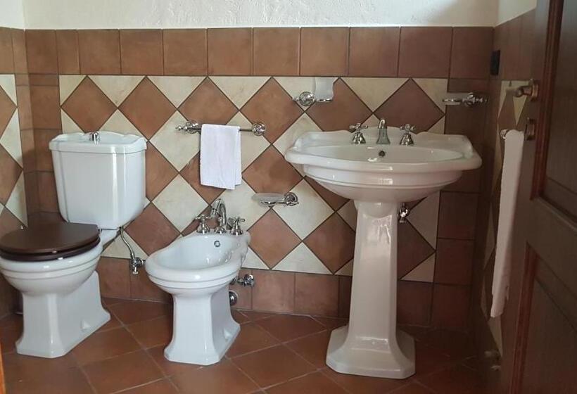 Hotelli La Gelsomina   Etna