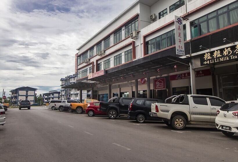 Hotel Oyo 90102 7 Days Lodge