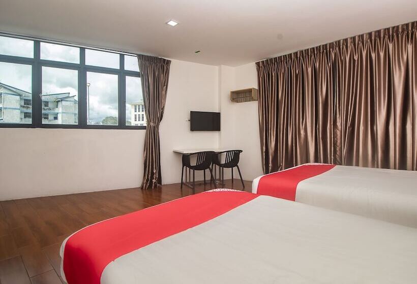 Hotel Oyo 90102 7 Days Lodge