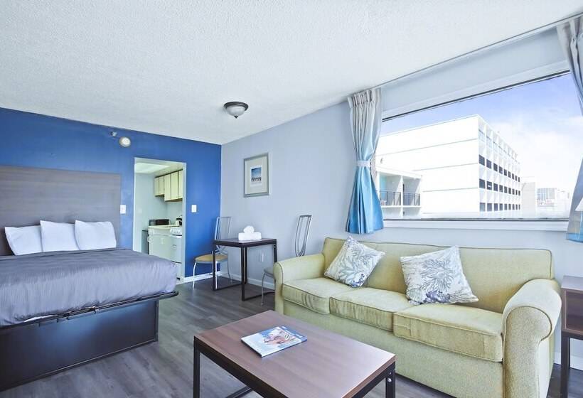 Hotel South Seas Ocean Front