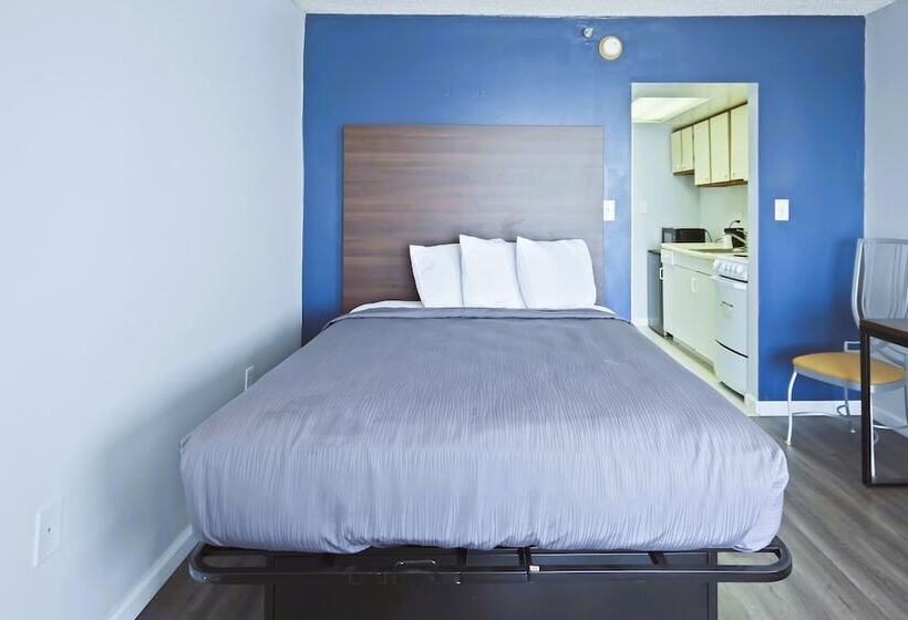 Hotel South Seas Ocean Front