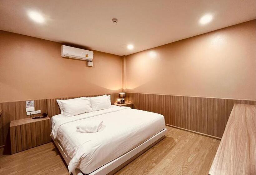 هتل Usabai Riverside Boutique