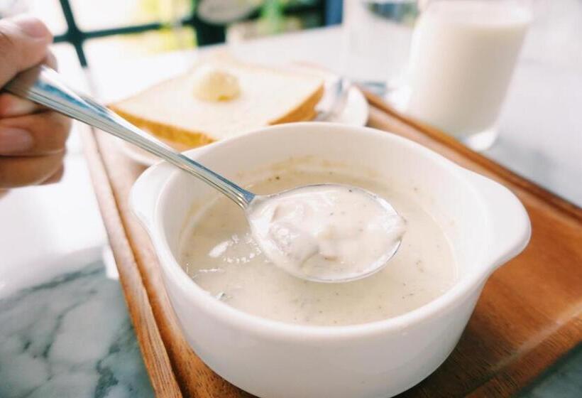 هتل Usabai Riverside Boutique