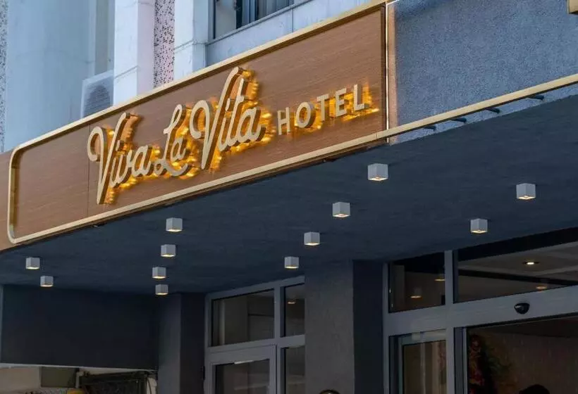 ホテル Viva La Vita