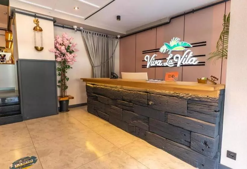 ホテル Viva La Vita