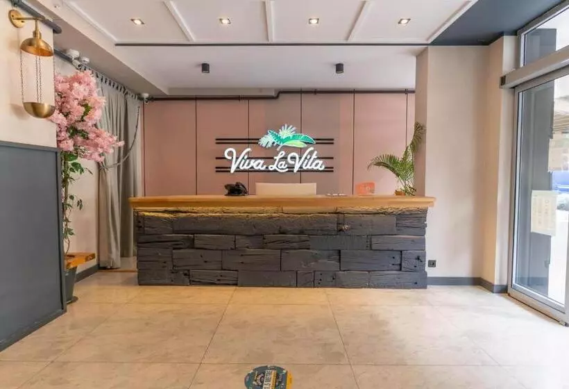 ホテル Viva La Vita