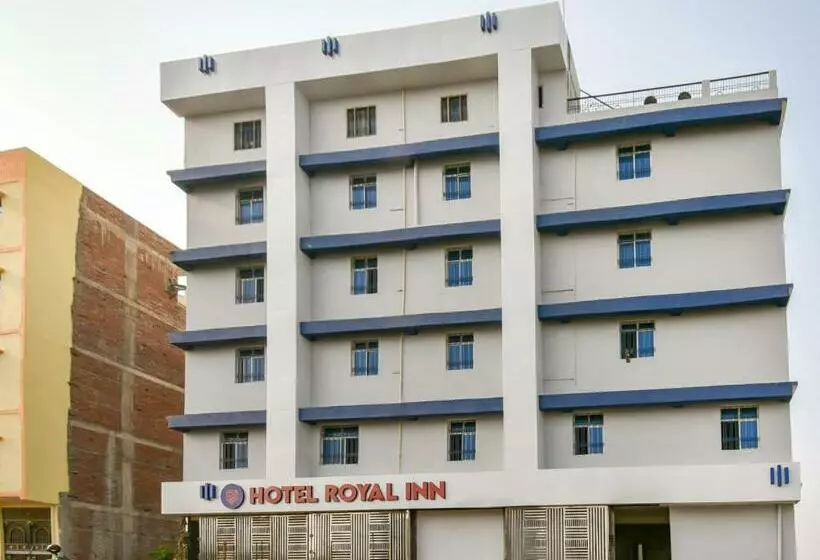 Oyo 79796 Hotel Royal Inn