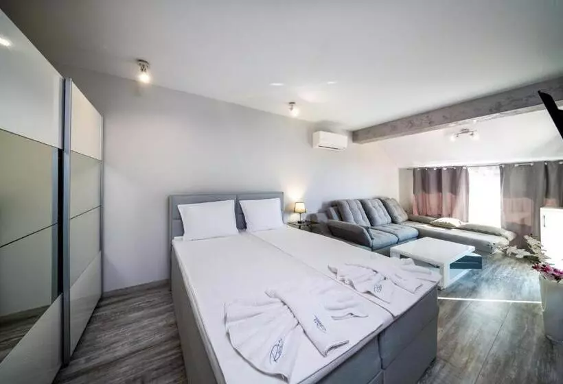 پانسیون Boutique Guest Houseruvan