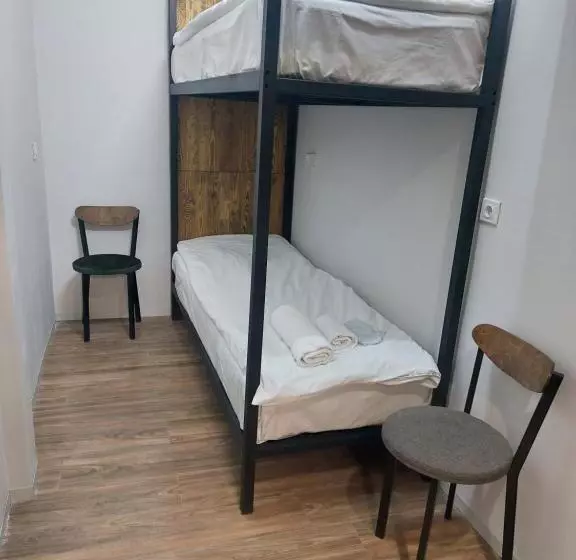 پانسیون Lori Guest House