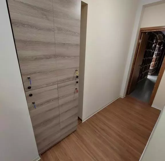 پانسیون Lori Guest House