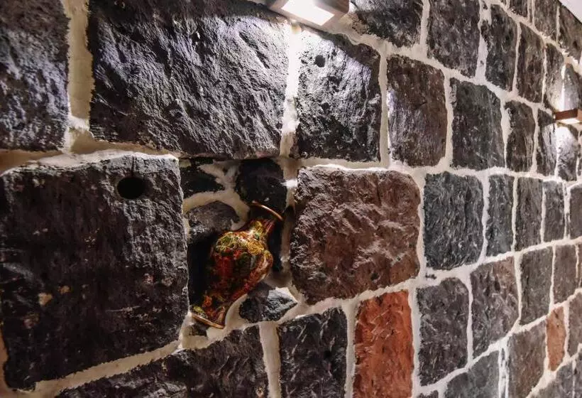 پانسیون Lori Guest House