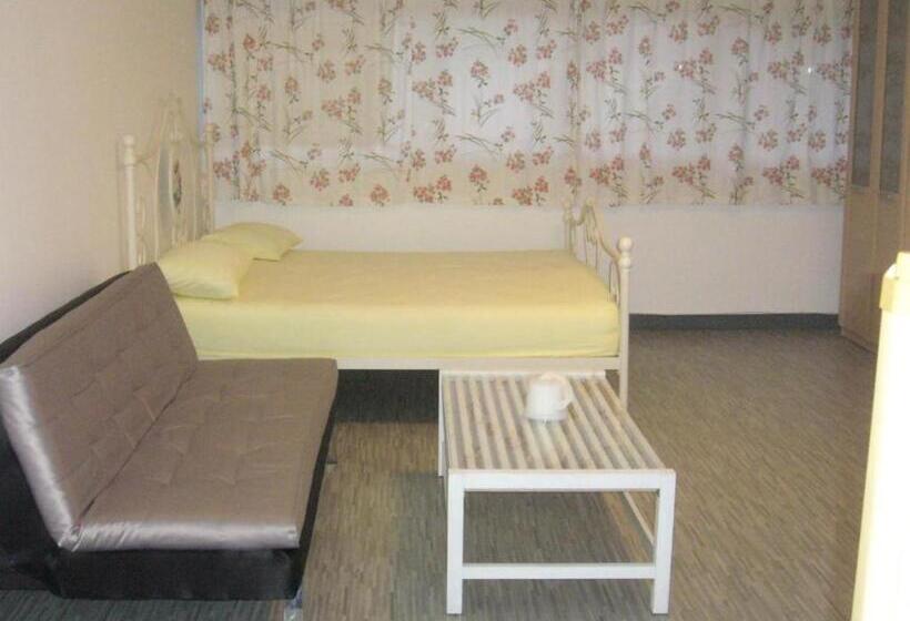 بنسيون Room In Guest Room Chan Kim Don Mueang Guest House, Located In Pak Kret