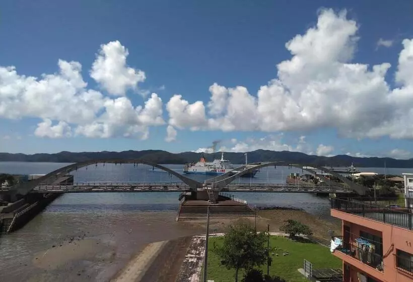 Retkeilymaja Sakai Guest House Amami（堺ゲストハウス奄美）