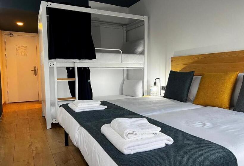 هاستل The Central House Istanbul Galata