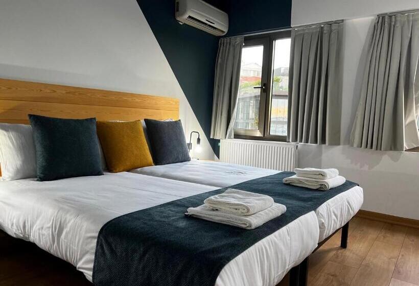 هاستل The Central House Istanbul Galata