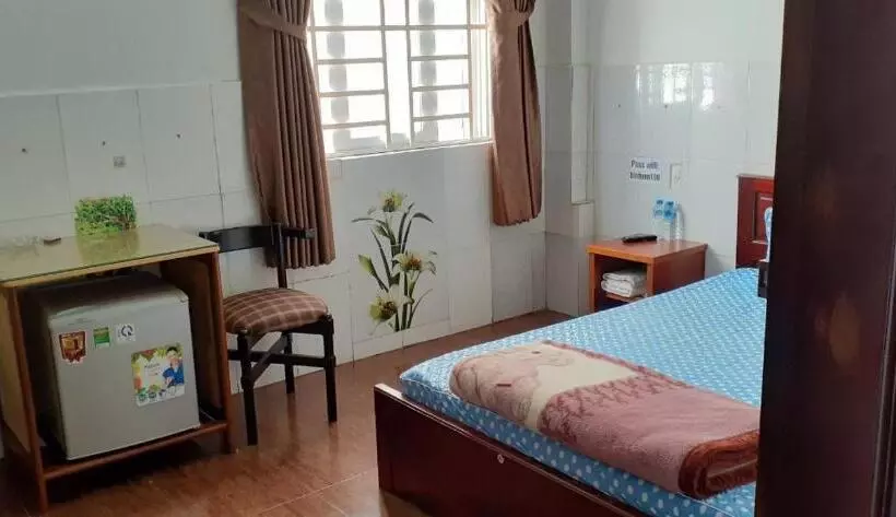 تختخواب و صبحانه Nhà Nghỉ Bình Yên