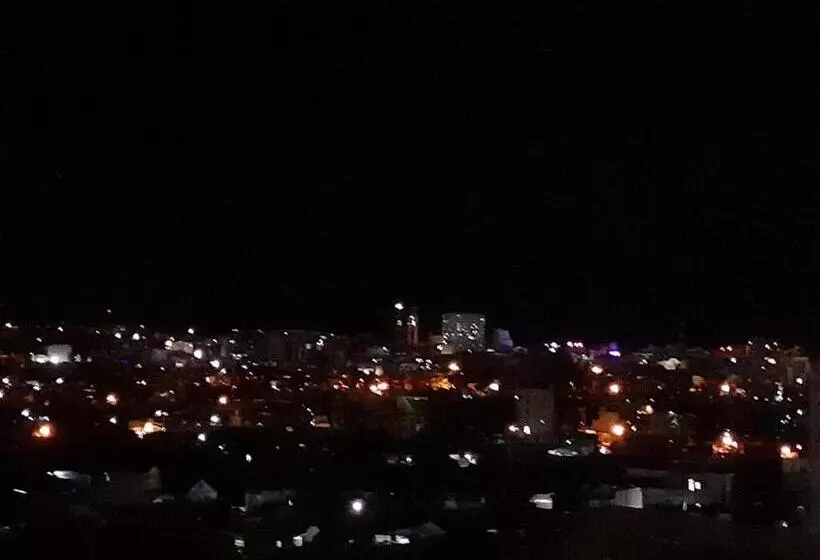 تختخواب و صبحانه Nhà Nghỉ Bình Yên