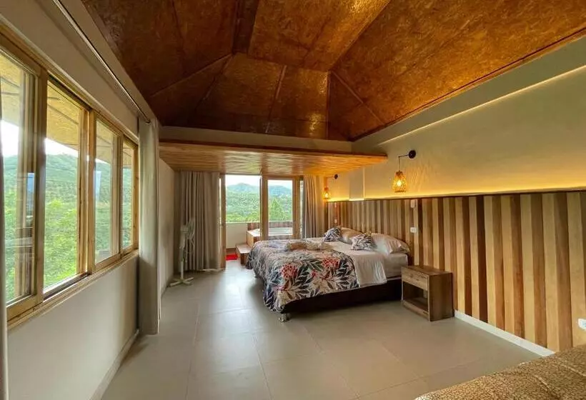 Hotelli Mercedes Lodge