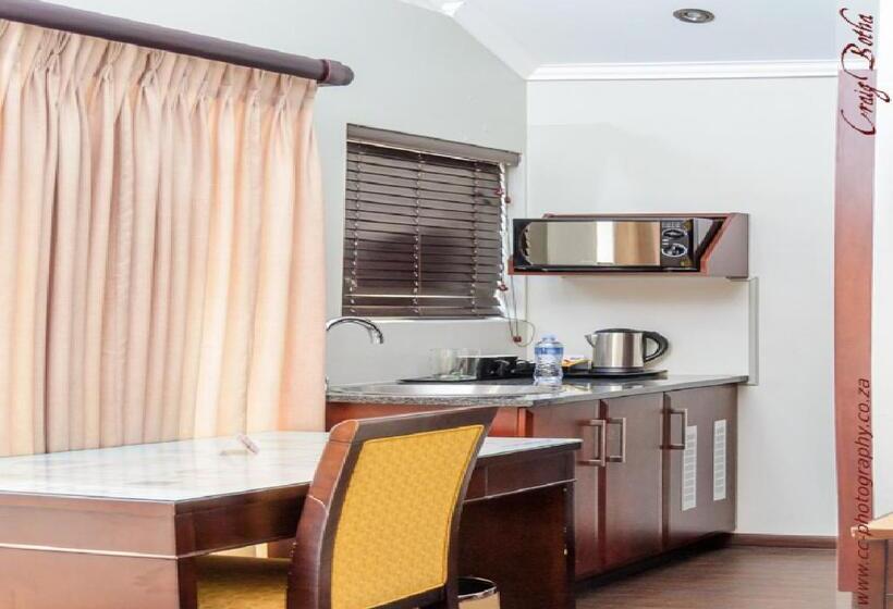 فندق The Royal Courtyard