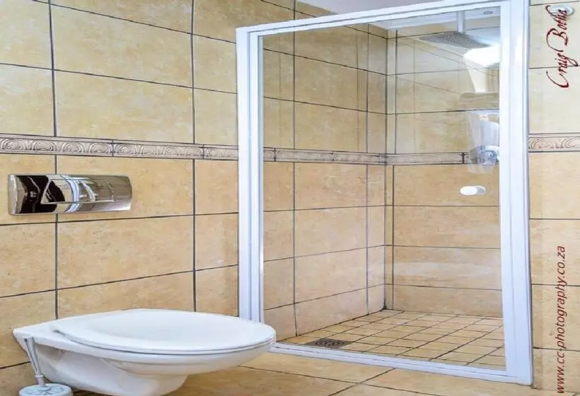 Hotelli The Royal Courtyard