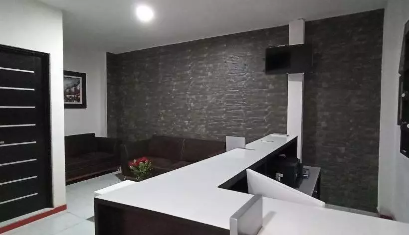 ホテル Hostal Vittoria