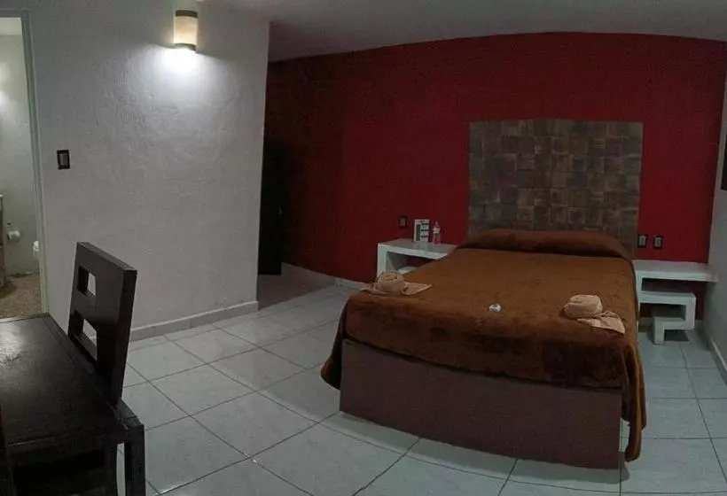 ホテル Hostal Vittoria