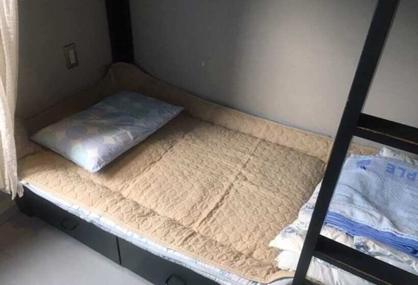 Narita Airport Samurai Hostel