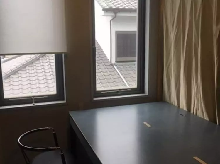 Narita Airport Samurai Hostel