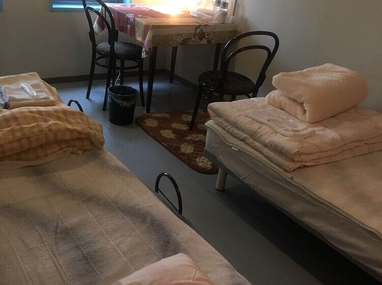 Narita Airport Samurai Hostel