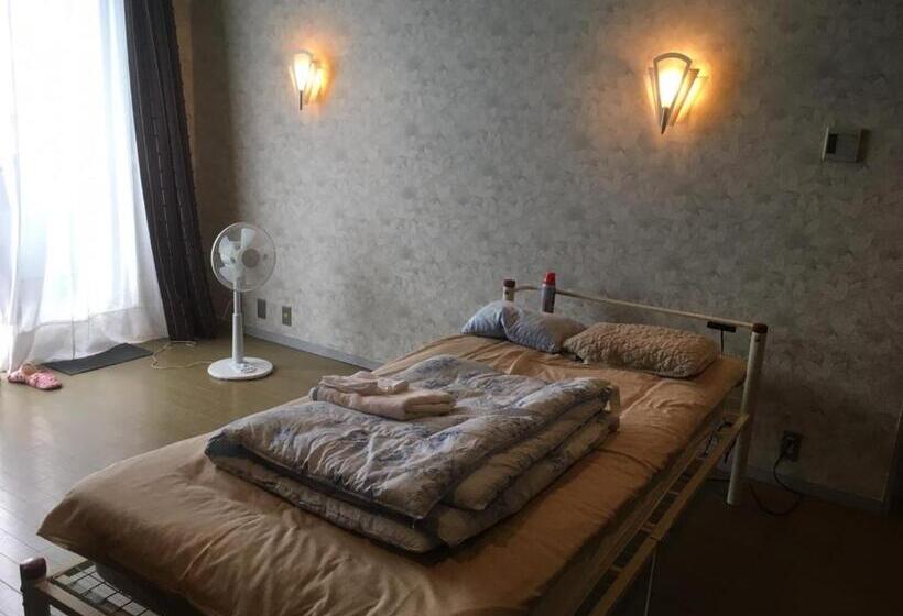 Narita Airport Samurai Hostel