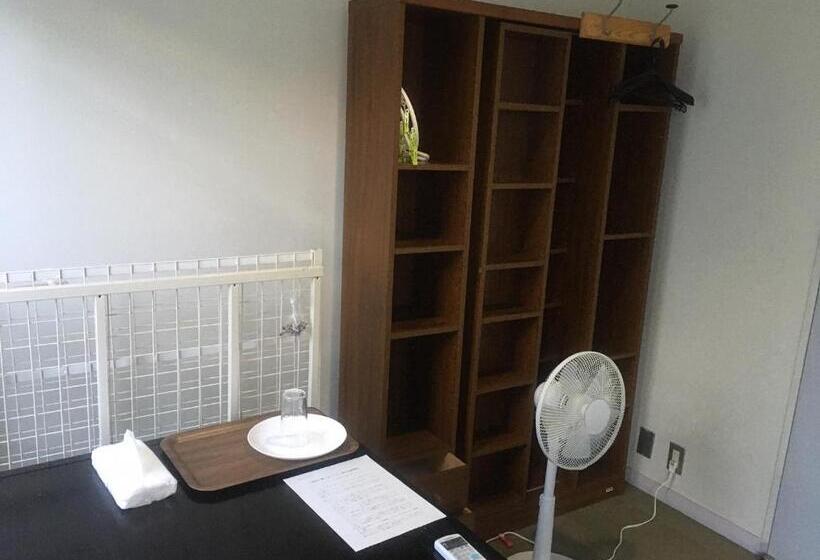 Narita Airport Samurai Hostel