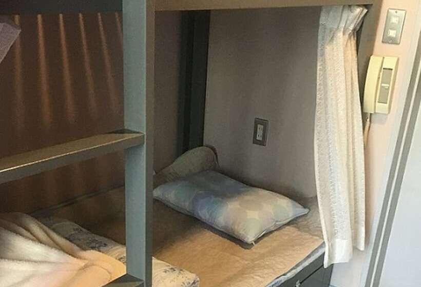 Narita Airport Samurai Hostel